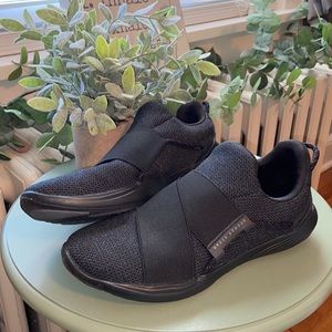 Under Armour Slip-on sneakers